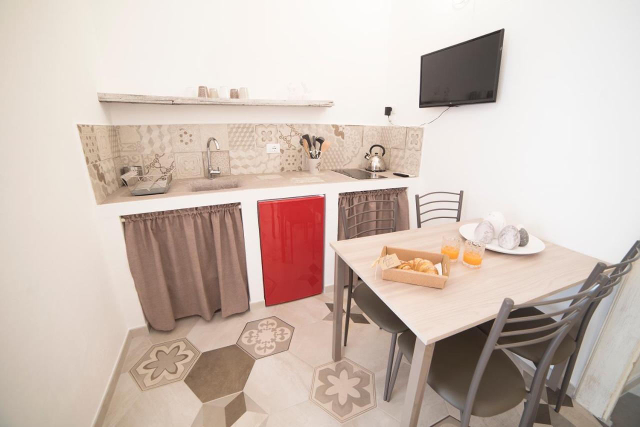Aria Di Vico Aparthotel Vico Del Gargano Buitenkant foto