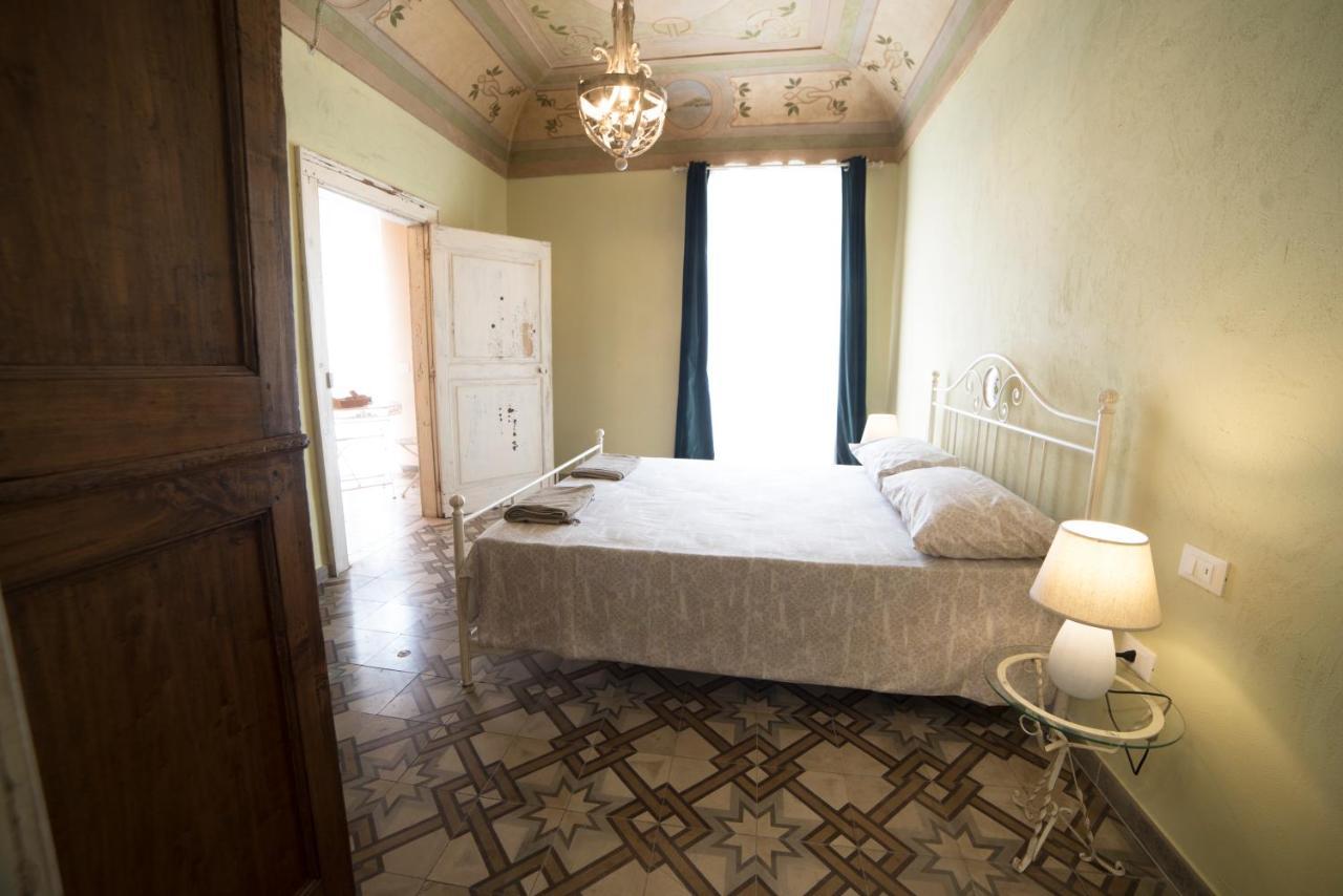 Aria Di Vico Aparthotel Vico Del Gargano Buitenkant foto