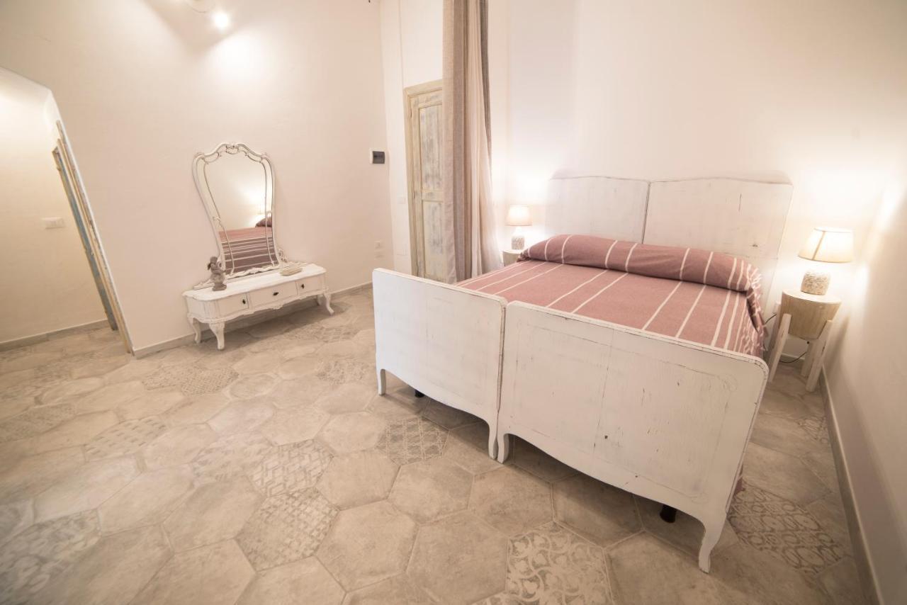 Aria Di Vico Aparthotel Vico Del Gargano Buitenkant foto